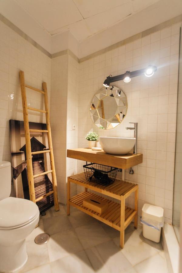 Tu Casa Con Patio En La Alameda Appartement Sevilla Buitenkant foto